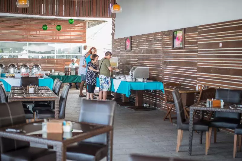 בית מלון כפרי The Hive