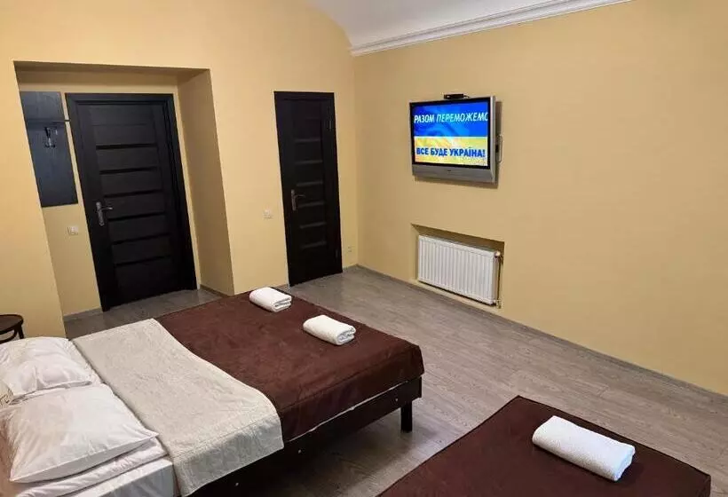 هتل Tsisar Bankir