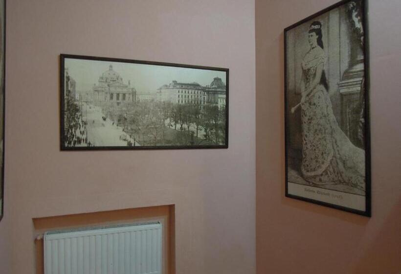 فندق Tsisar Bankir