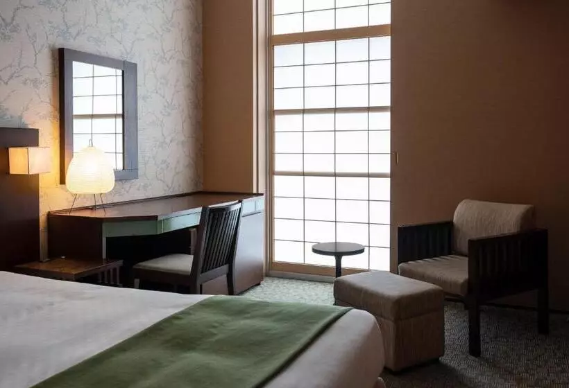 Отель Vista Premio Kyoto Kawaramachi St