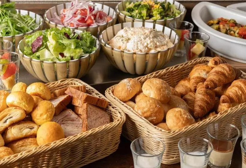 Отель Vista Premio Kyoto Kawaramachi St