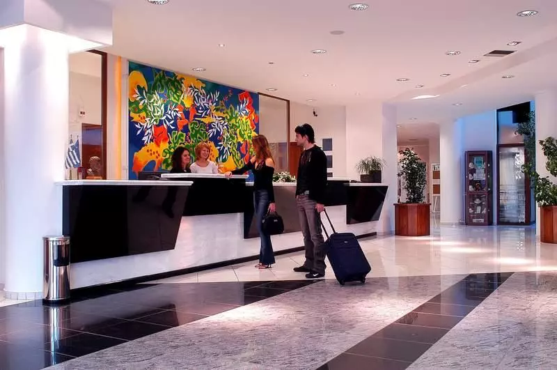 استراحتگاه Aristoteles Holiday Hotel And Spa