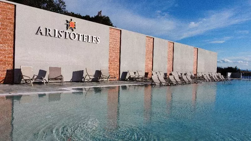 استراحتگاه Aristoteles Holiday Hotel And Spa