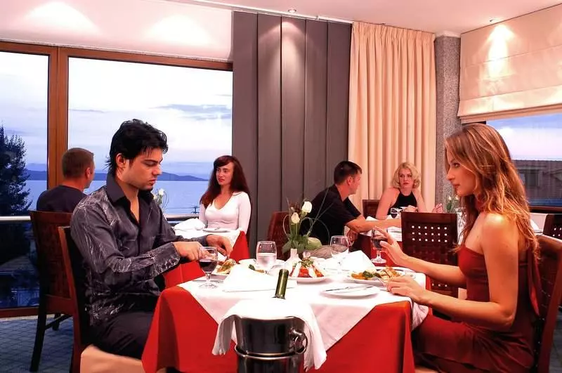 استراحتگاه Aristoteles Holiday Hotel And Spa