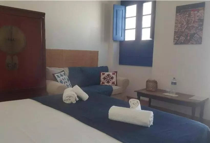 Majatalo Olhãomirante Guesthouse