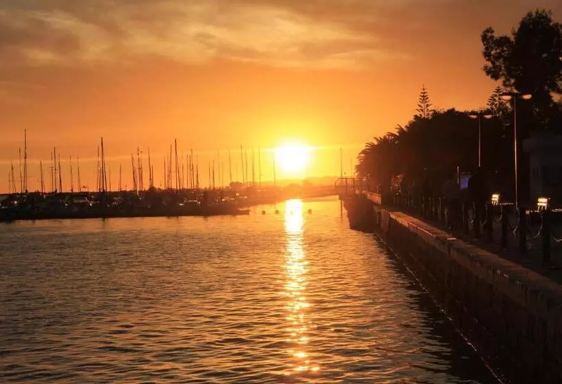 Majatalo Olhãomirante Guesthouse