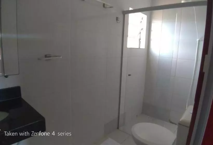 ペンション Pousada Lirio Dos Vales