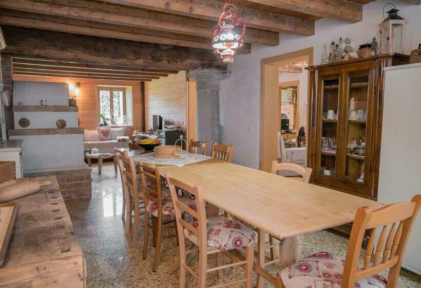 تختخواب و صبحانه Casa 1885