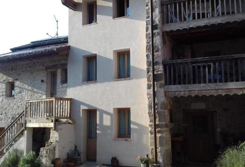 تختخواب و صبحانه Casa 1885