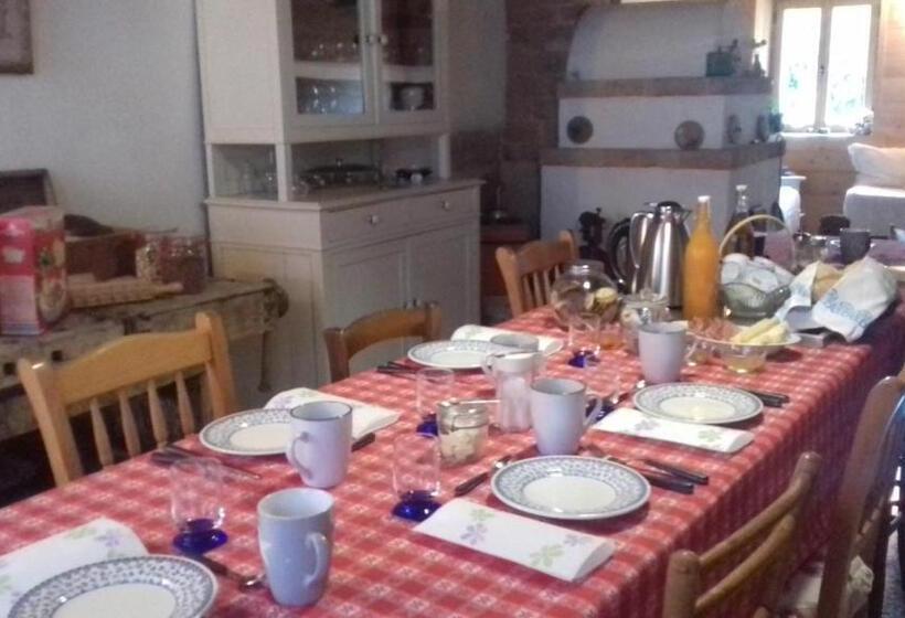 تختخواب و صبحانه Casa 1885