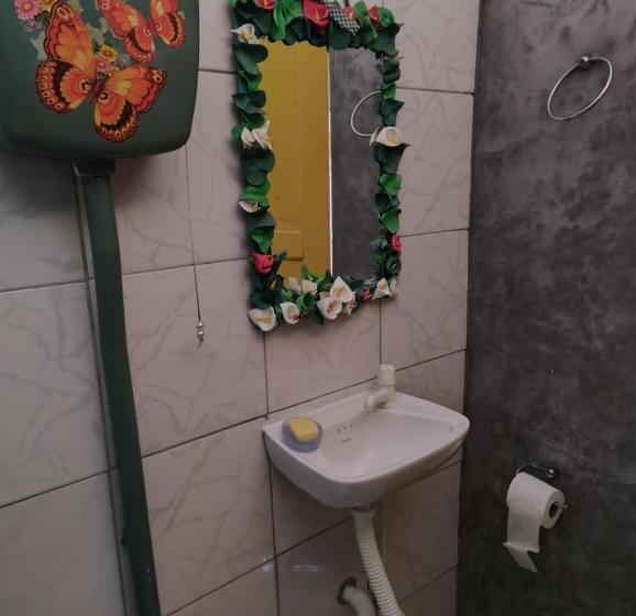צימר Perto Do Aeroporto De Salvador Dona Pitanga Hostel