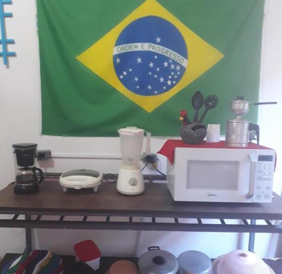 צימר Perto Do Aeroporto De Salvador Dona Pitanga Hostel