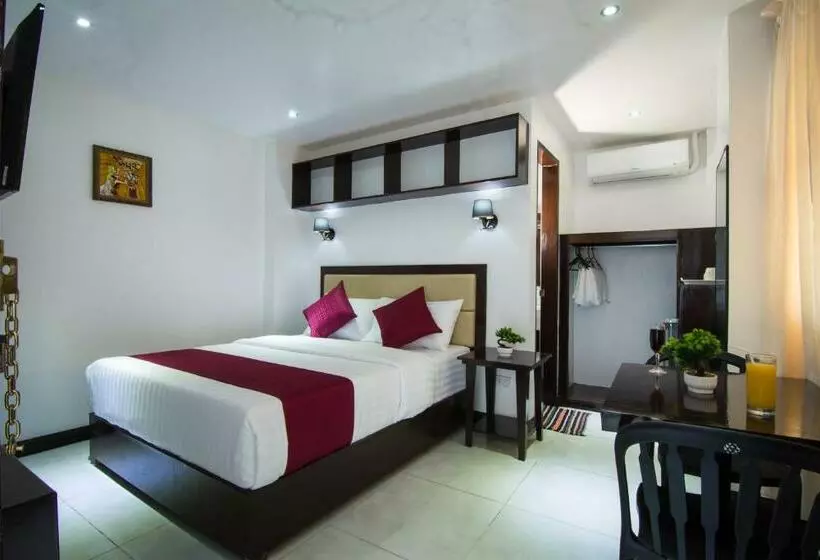 Diamond Hotel And Resto