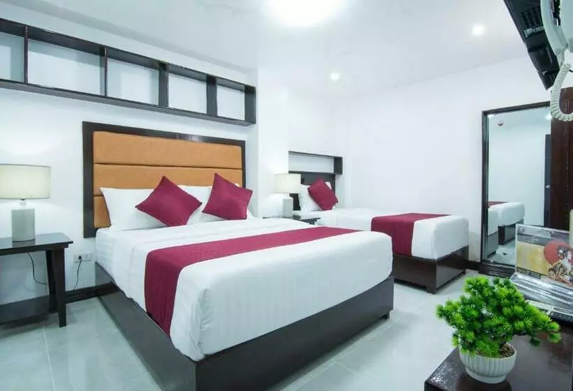 Diamond Hotel And Resto