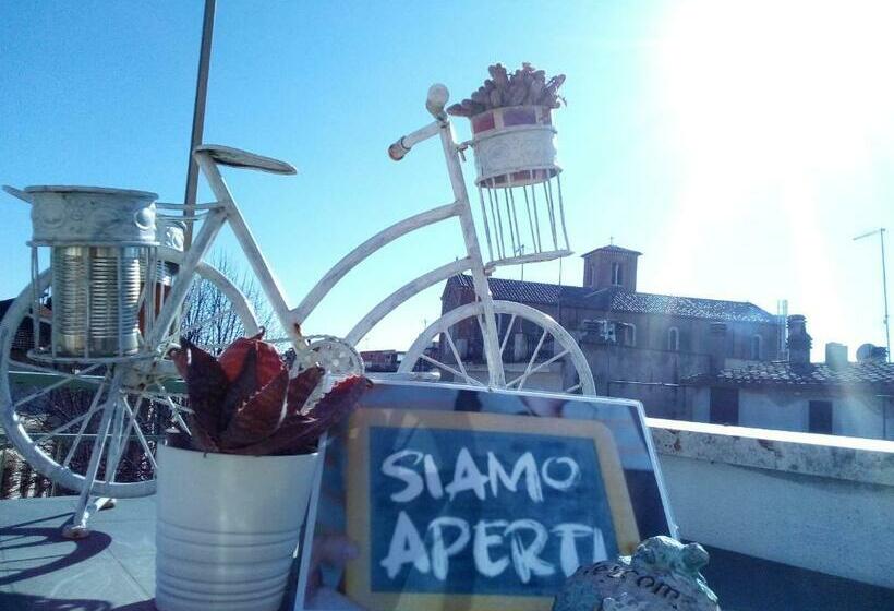 ペンション Jerry & Titty House