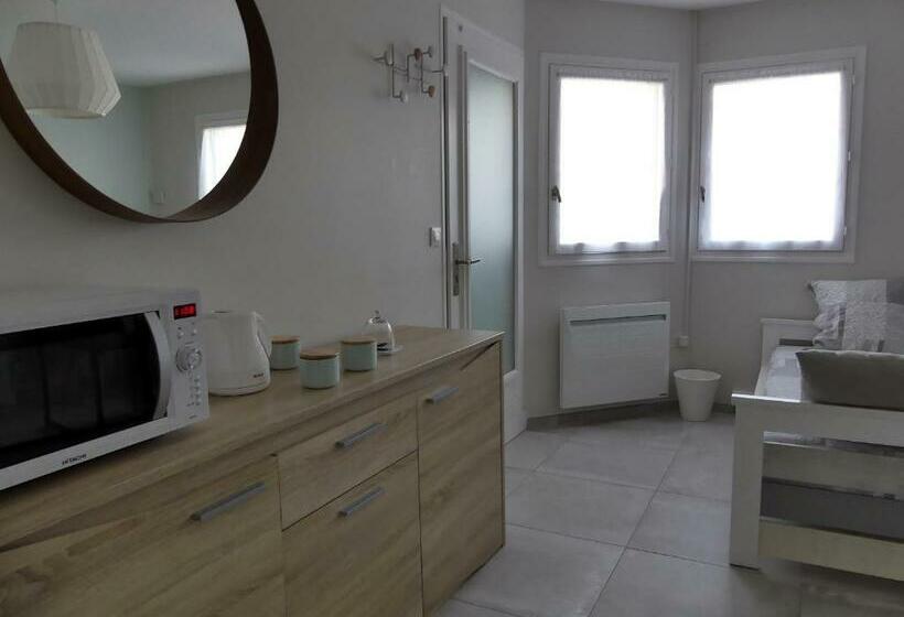 ベッドアンドブレックファースト Les Ambaciales