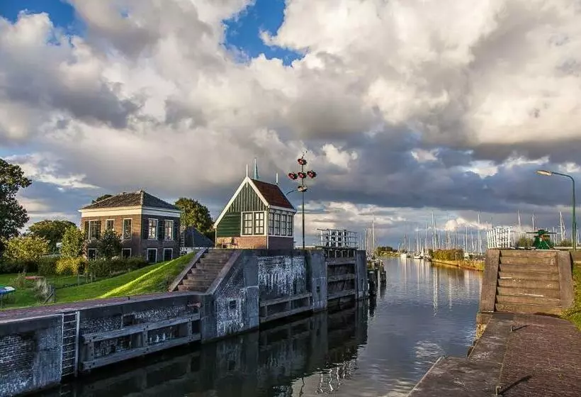 Aamiaismajoitus (B&B) De Krasse Man