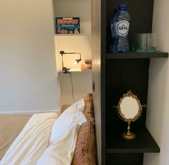 تختخواب و صبحانه Margaretha S Room