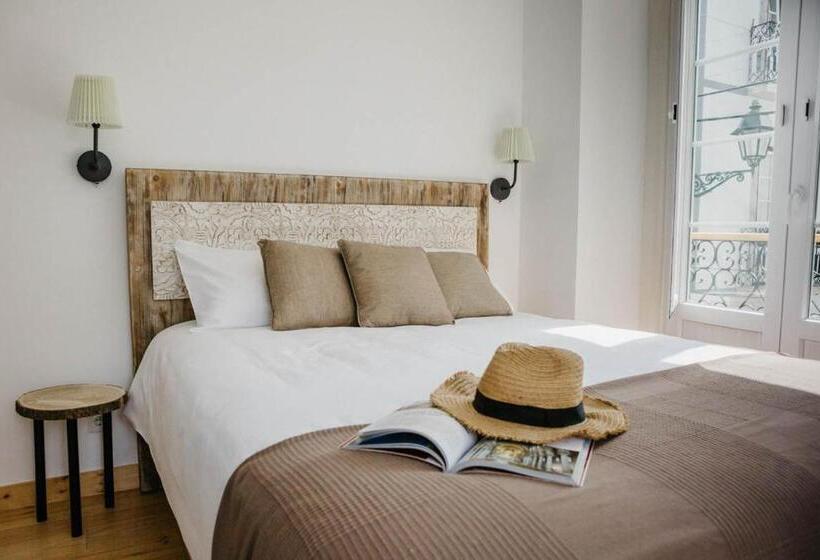 بنسيون Casa Roaz