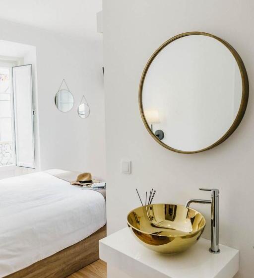 بنسيون Casa Roaz