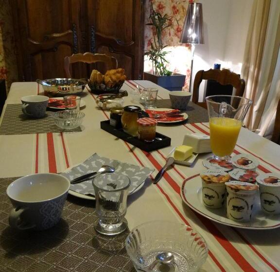 住宿加早餐  Les Tilleuls   Chambres D Hôtes   La Rochefoucauld