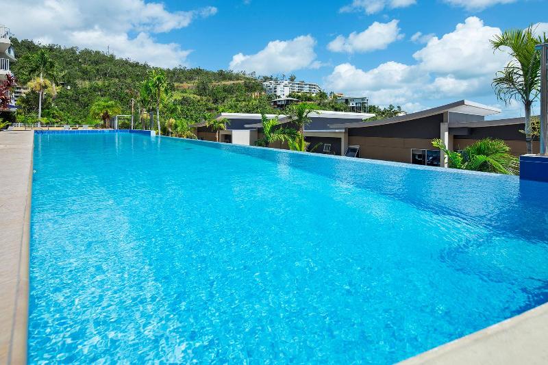 Azure Sea Whitsunday Resort