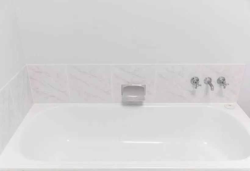 Beachfront Terraces With Onsite Reception & Check In