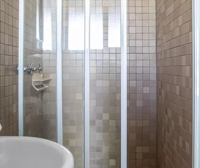 Beachfront Terraces With Onsite Reception & Check In