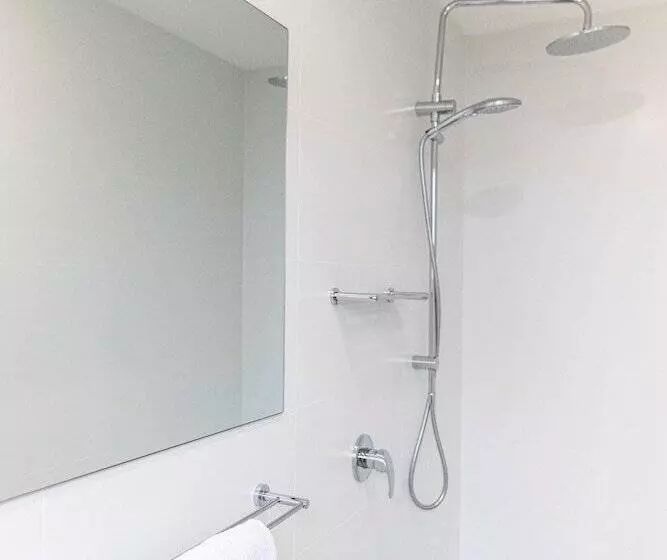 Beachfront Terraces With Onsite Reception & Check In