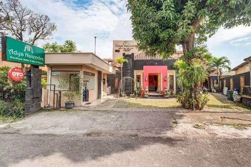 Отель Adya Nalendra Boutique