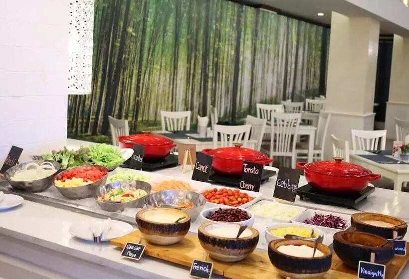 Отель Amata Patong