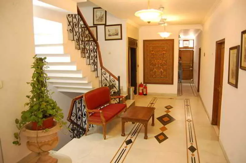 호텔 Ambica Palace