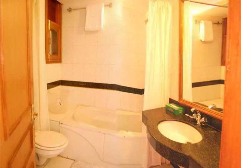 호텔 Ambica Palace