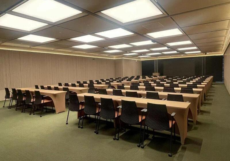 فندق Intercity Shenzhen Futian Huanggang