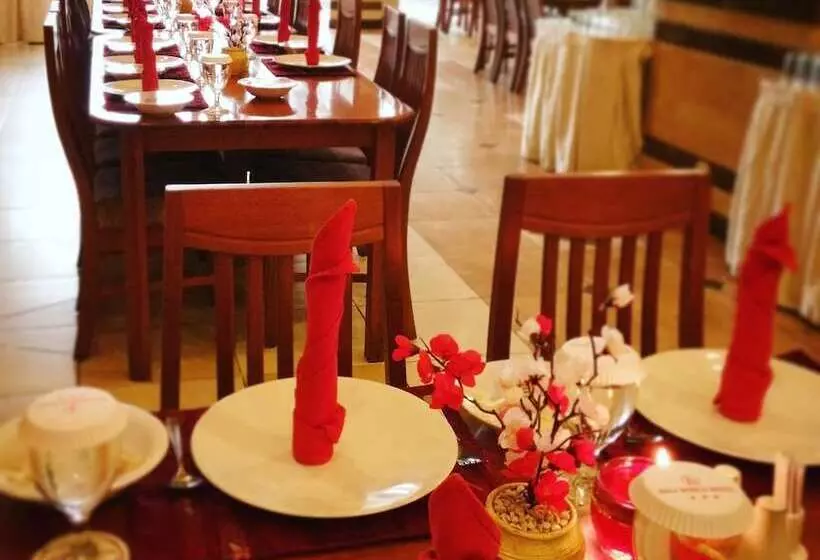 Отель Bali World