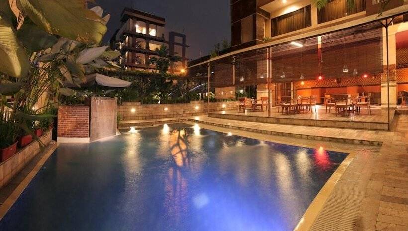 בית מלון כפרי Bali World