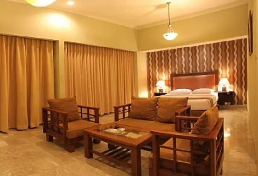 Отель Bali World