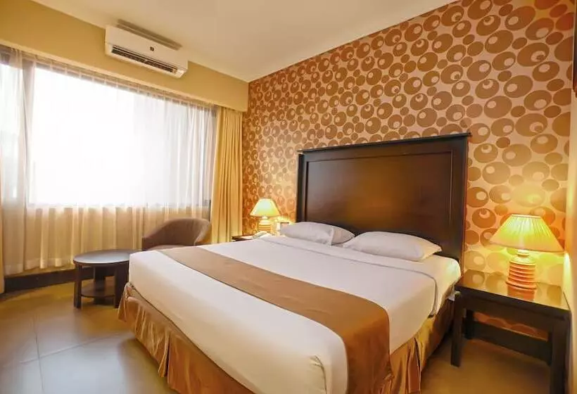 Отель Bali World