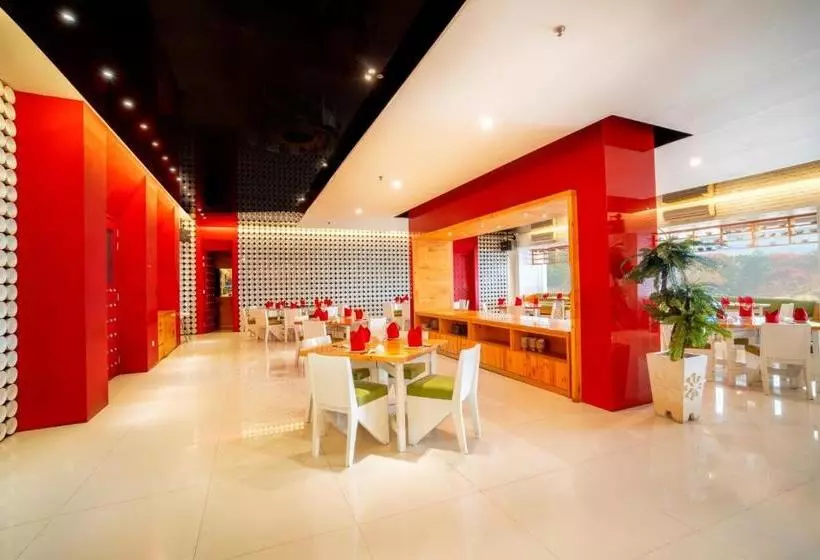 Отель Cemerlang