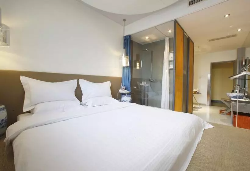 Hotel China Community Art Habitat