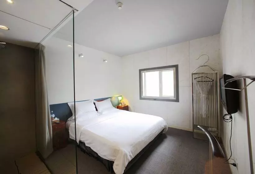 Hotel China Community Art Habitat