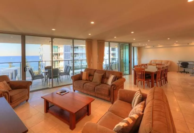 ホテル Cilento Mooloolaba