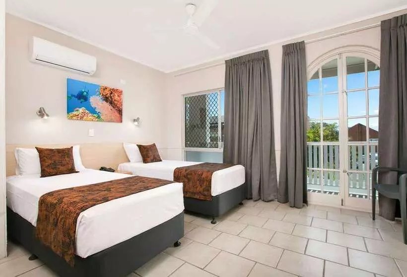 Hotel Comfort Inn Cairns City