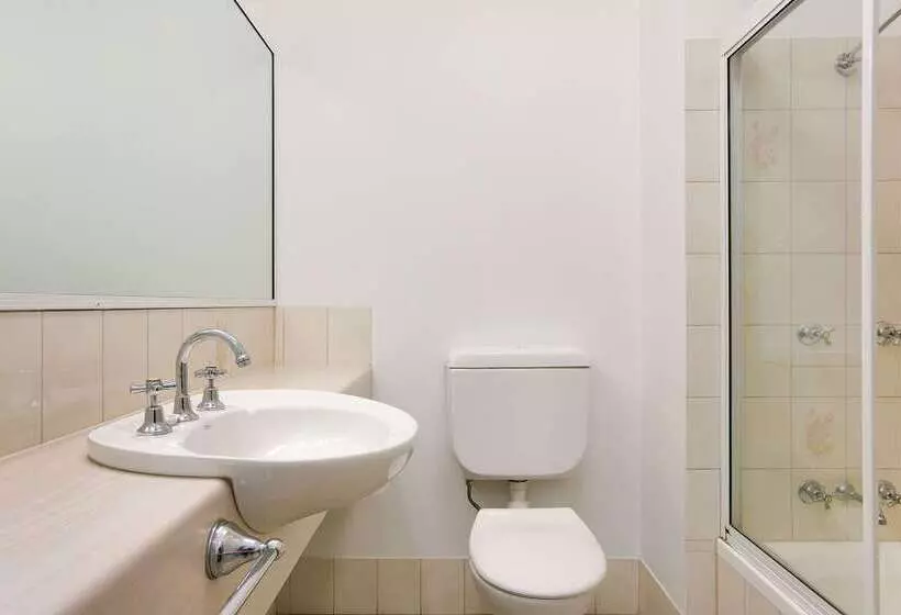 Hotel Comfort Inn Cairns City