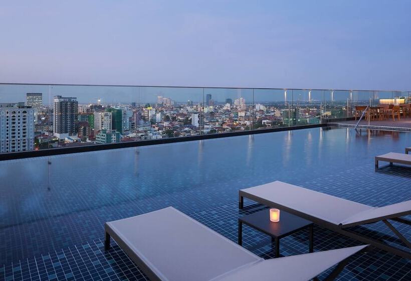 ホテル Courtyard By Marriott Phnom Penh