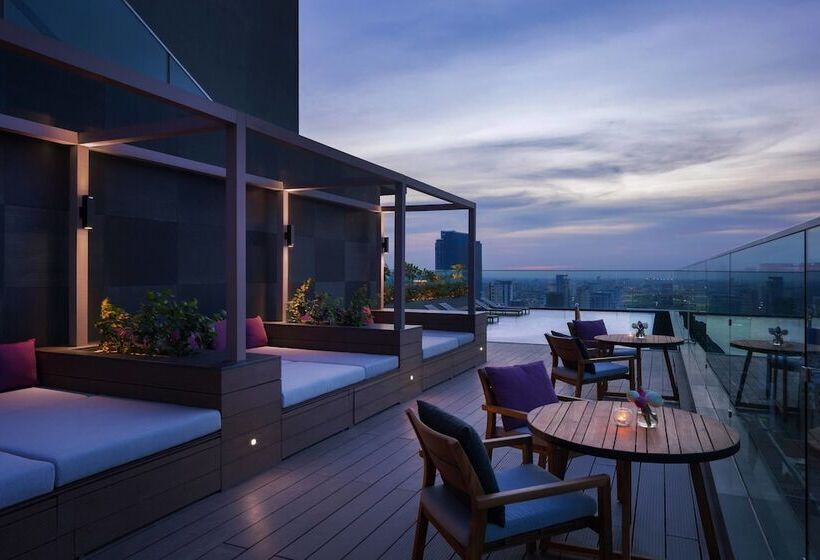 ホテル Courtyard By Marriott Phnom Penh