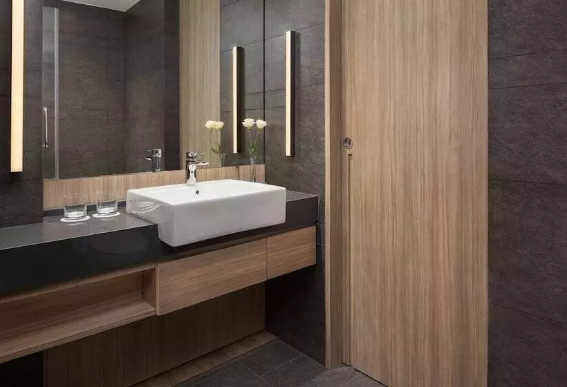 فندق Courtyard By Marriott Phnom Penh