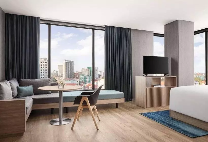فندق Courtyard By Marriott Phnom Penh