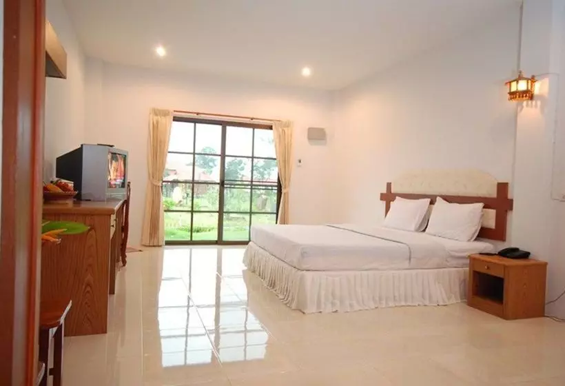 هتل Golden Cliff Beach Resort