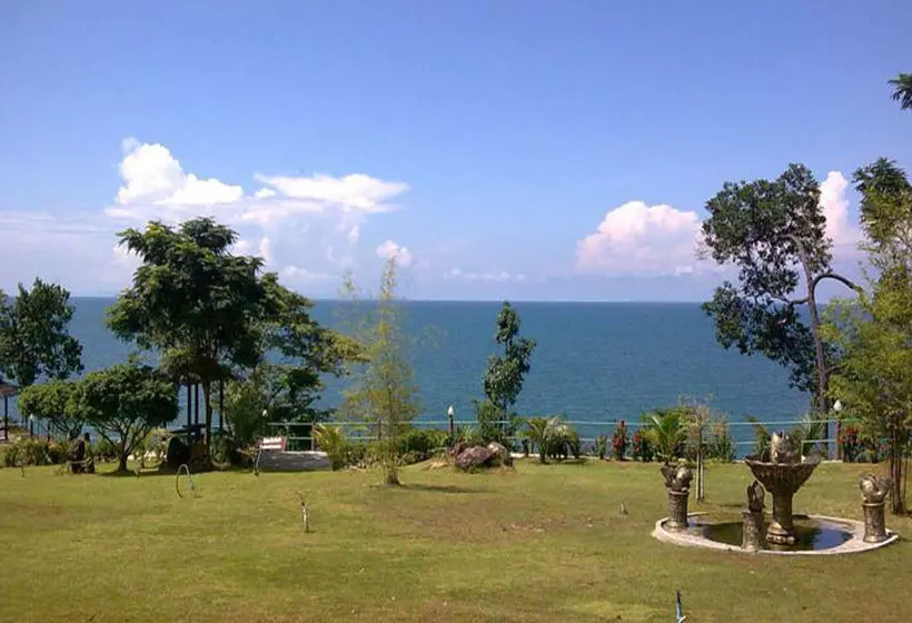 هتل Golden Cliff Beach Resort